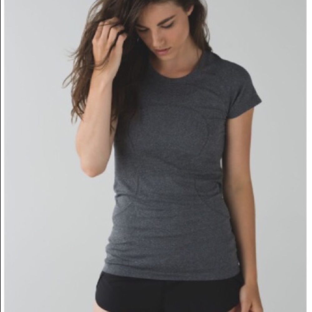 Lululemon Swiftly Tech Short Sleeve Crew gray